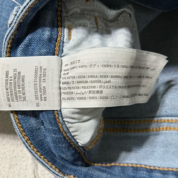 Hollister Jeans Womens 24x31 Flare‎ High Rise Patch Patchwork Blue Denim - Picture 6 of 9